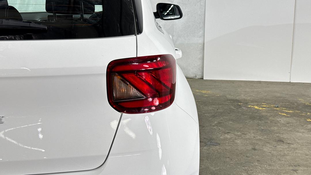 2025 Hyundai Venue Venue, Automatic, 29438 km, Badge (Boot Right Side)