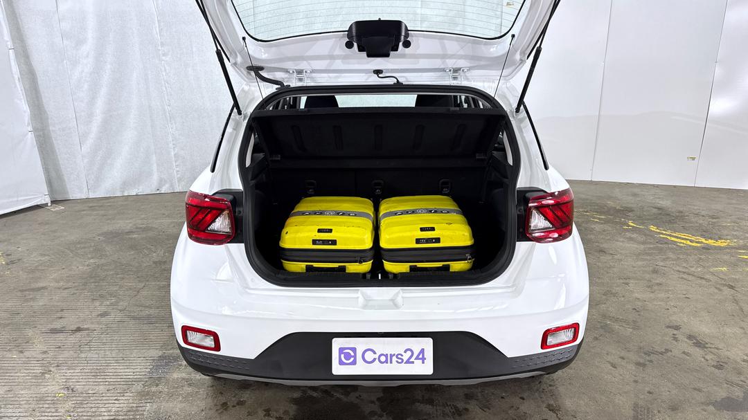 2025 Hyundai Venue Venue, Automatic, 29438 km, Boot Inside View with Luggage