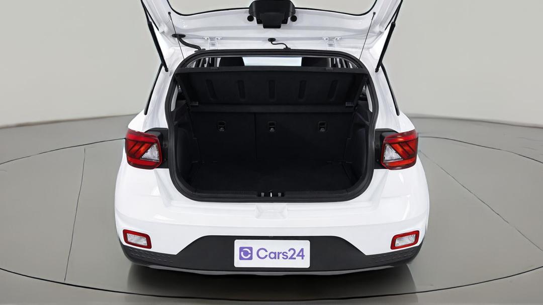 2025 Hyundai Venue Venue, Automatic, 29438 km, Boot Inside View