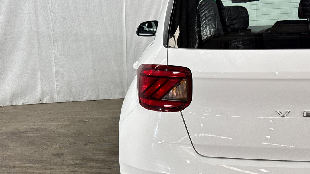 2025 Hyundai Venue Venue, Automatic, 29438 km, Badge (Boot Left Side)