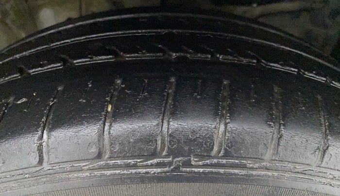 2016 Honda City V MT PETROL, Petrol, Manual, 28,606 km, Right Front Tyre Tread