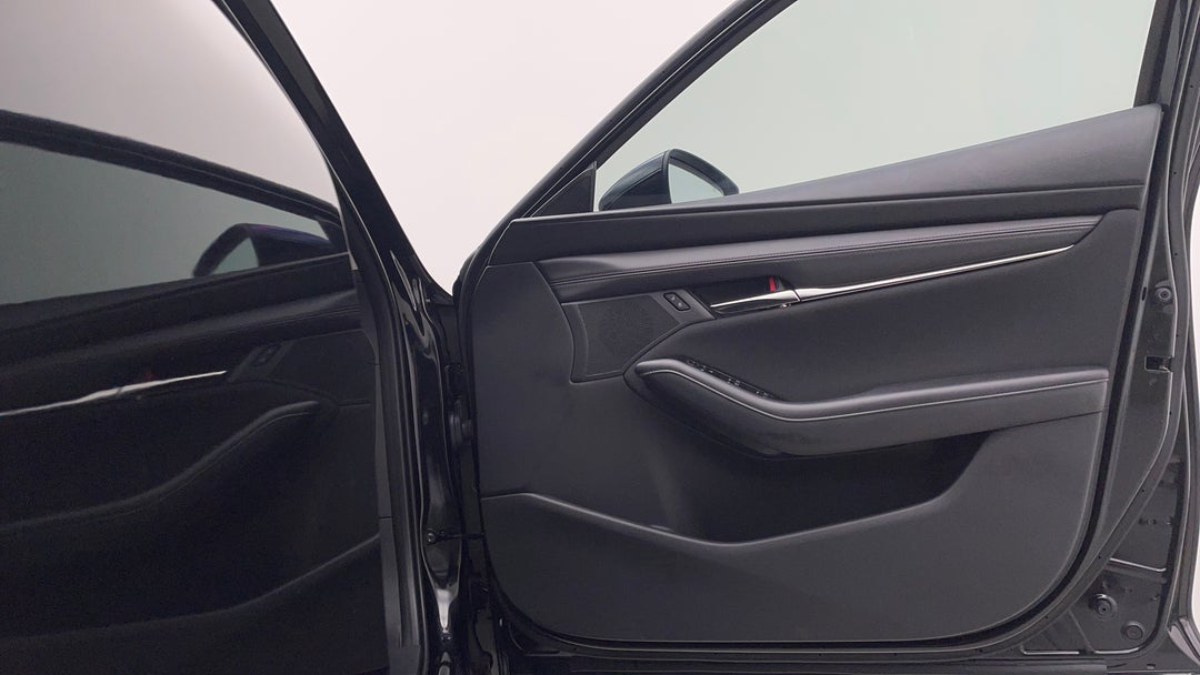 2023 Mazda 3 G20 Evolve, Automatic, 9804 km, Speaker View