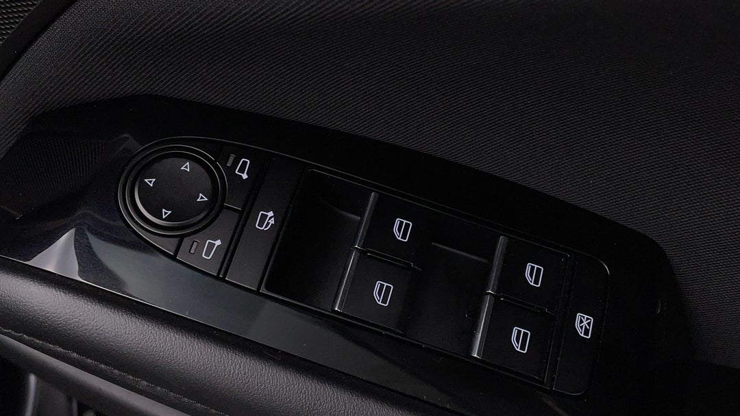 2023 Mazda 3 G20 Evolve, Automatic, 9804 km, Drivers Side Door Panel Controls