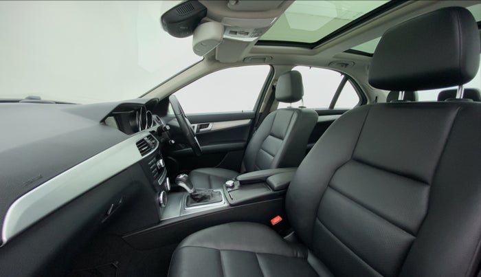 2014 Mercedes Benz C Class C 200 AVANTGARDE, Petrol, Automatic, 38,597 km, Right Side Front Door Cabin