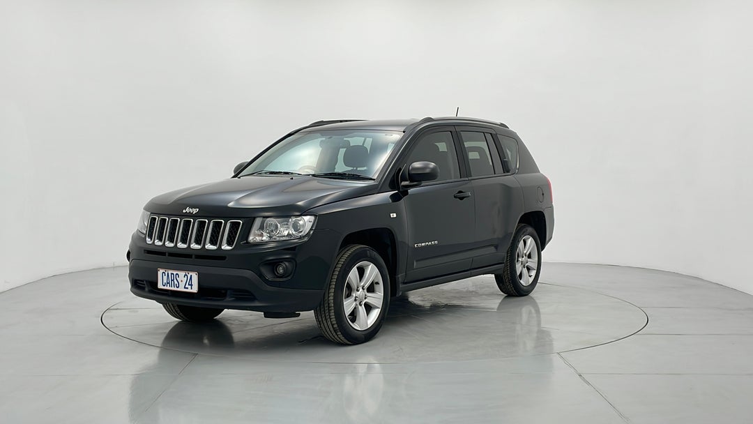 Left Front Diagonal (45- Degree) View