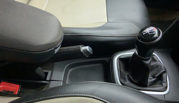 2014 Volkswagen Polo HIGHLINE1.2L PETROL, Petrol, Manual, 57,558 km, Gear Lever