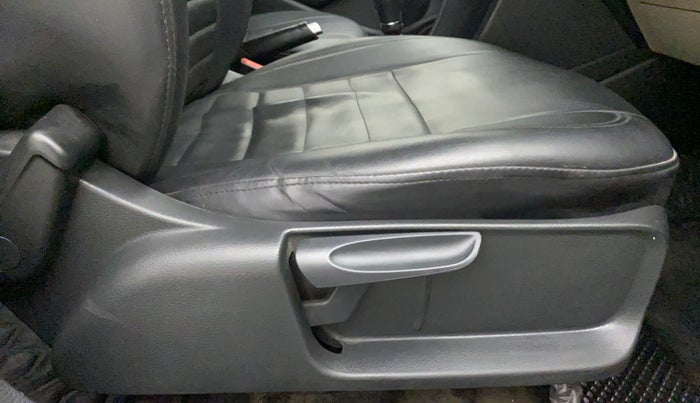 2014 Volkswagen Polo GT TDI, Diesel, Manual, 1,11,433 km, Driver Side Adjustment Panel