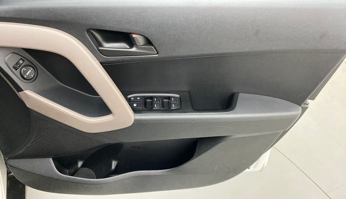 2017 Hyundai Creta E PLUS 1.6 PETROL, Petrol, Manual, 44,380 km, Driver Side Door Panels Control
