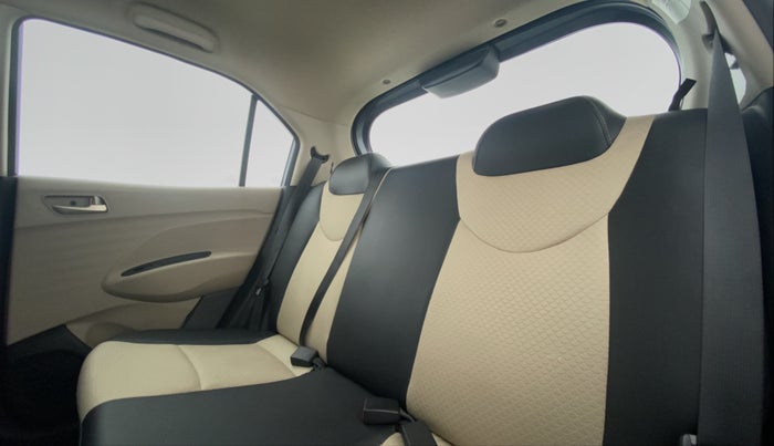 2019 Hyundai NEW SANTRO 1.1 MAGNA MT, Petrol, Manual, 1,980 km, Right Side Rear Door Cabin
