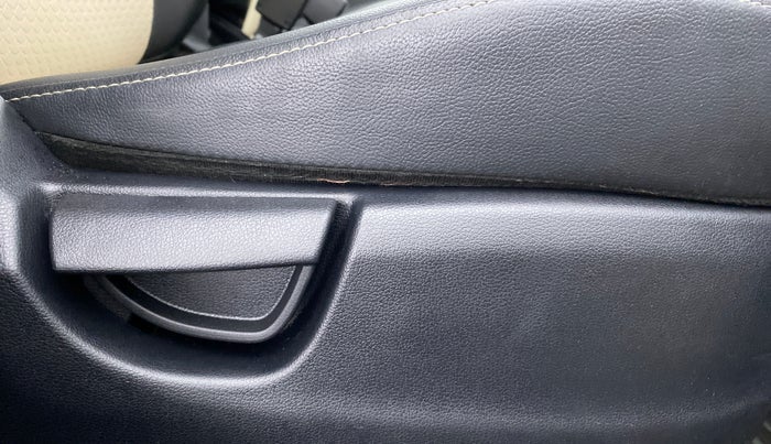 2019 Hyundai NEW SANTRO 1.1 MAGNA MT, Petrol, Manual, 1,980 km, Driver Side Adjustment Panel