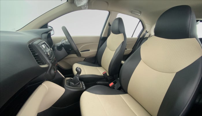 2019 Hyundai NEW SANTRO 1.1 MAGNA MT, Petrol, Manual, 1,980 km, Right Side Front Door Cabin