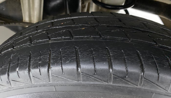 2019 Maruti Alto VXI, Petrol, Manual, 36,330 km, Left Rear Tyre Tread