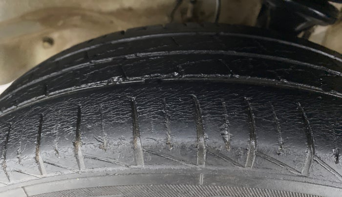 2019 Maruti Alto VXI, Petrol, Manual, 36,330 km, Left Front Tyre Tread