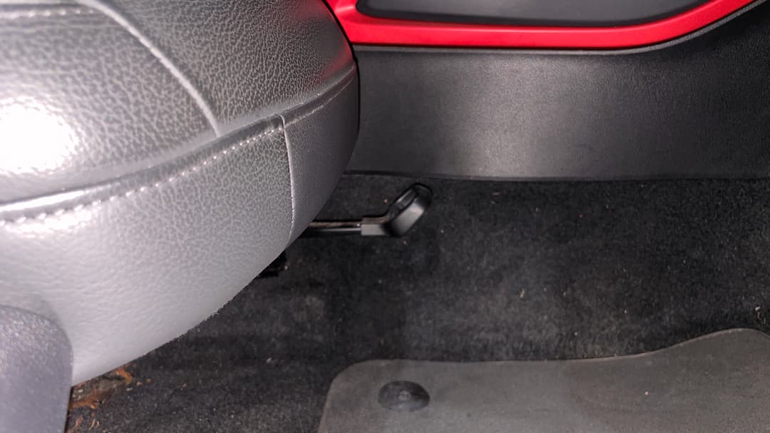 2019 Audi Q2 40 Tfsi Quatt Sport (2.0 Tfsi), Automatic, 68669 km, Drivers Side Adjustment Panel