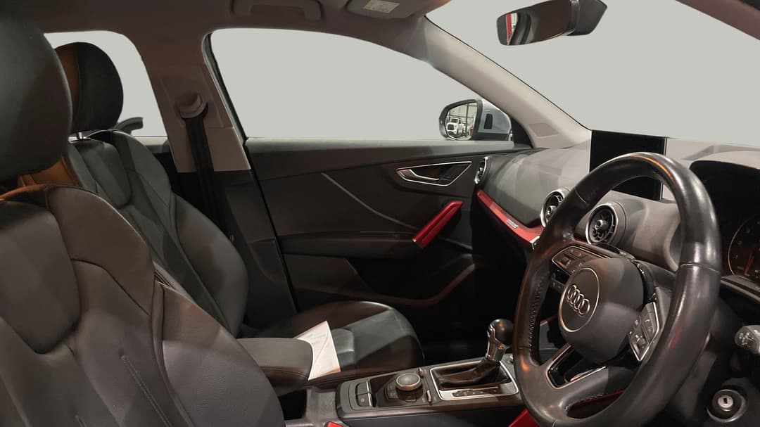 2019 Audi Q2 40 Tfsi Quatt Sport (2.0 Tfsi), Automatic, 68669 km, Right Side Front Door Cabin View