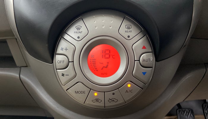 2012 Nissan Sunny XV PETROL, Petrol, Manual, 1,19,652 km, Automatic Climate Control