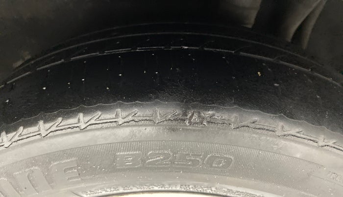 2012 Nissan Sunny XV PETROL, Petrol, Manual, 1,19,652 km, Left Rear Tyre Tread