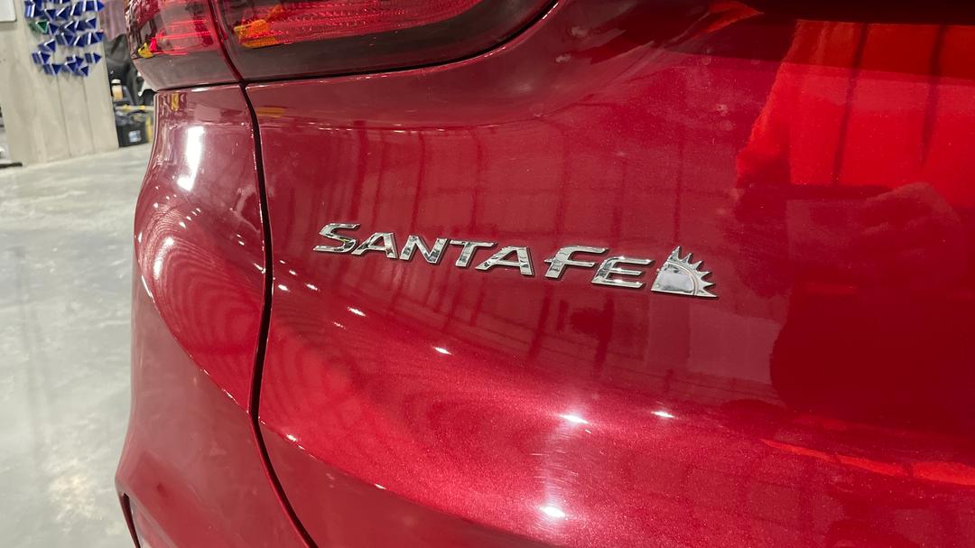 2019 Hyundai Santa Fe Active Crdi (AWD), Automatic, 109318 km, Badge (Boot Left Side)