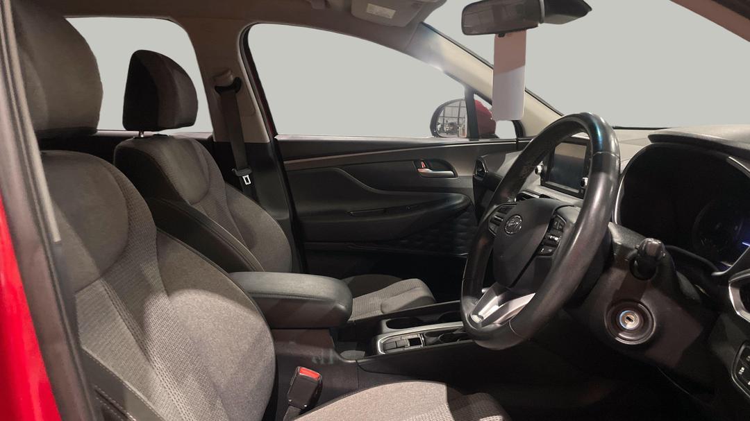 2019 Hyundai Santa Fe Active Crdi (AWD), Automatic, 109318 km, Right Side Front Door Cabin View
