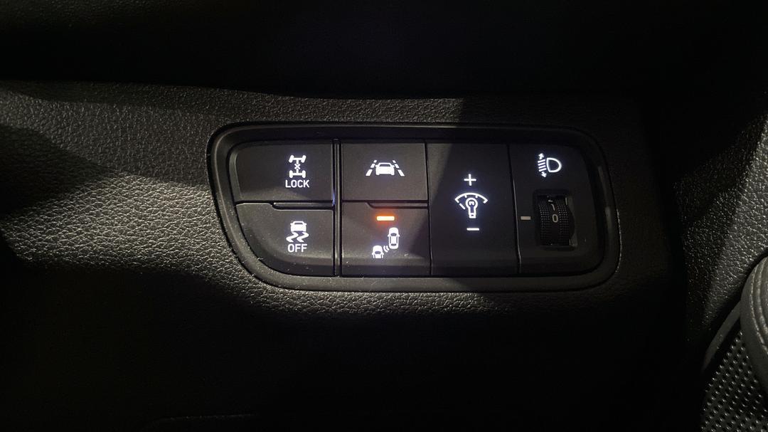 2019 Hyundai Santa Fe Active Crdi (AWD), Automatic, 109318 km, Utility Switches/Buttons