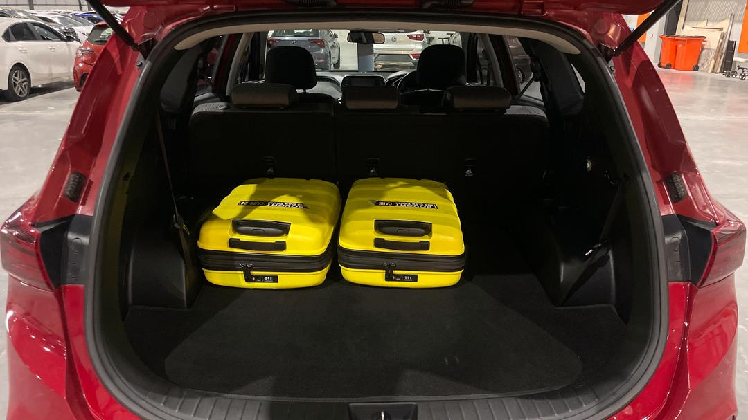 2019 Hyundai Santa Fe Active Crdi (AWD), Automatic, 109318 km, Boot Inside View with Luggage