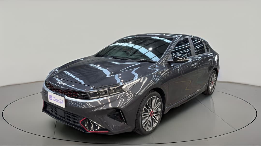 2022 Kia Cerato Gt, Automatic, 77239 km, Left Front Diagonal (45- Degree) View