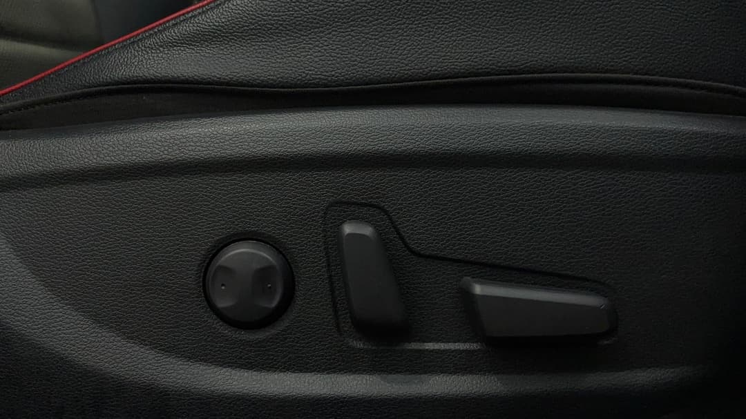 2022 Kia Cerato Gt, Automatic, 77239 km, Drivers Side Adjustment Panel