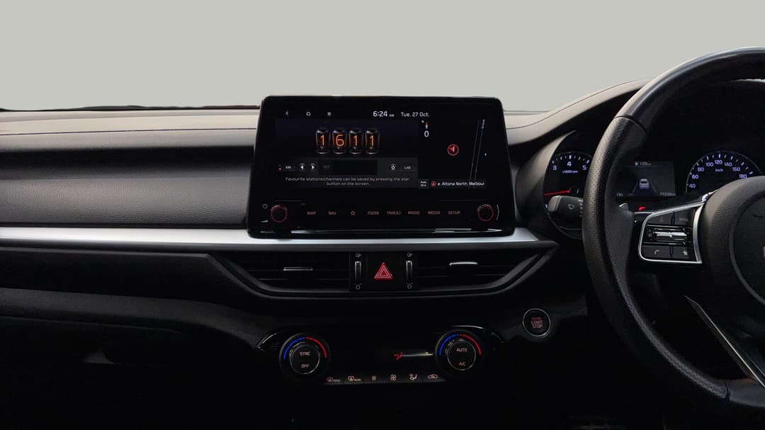 2022 Kia Cerato Gt, Automatic, 77239 km, Center Console