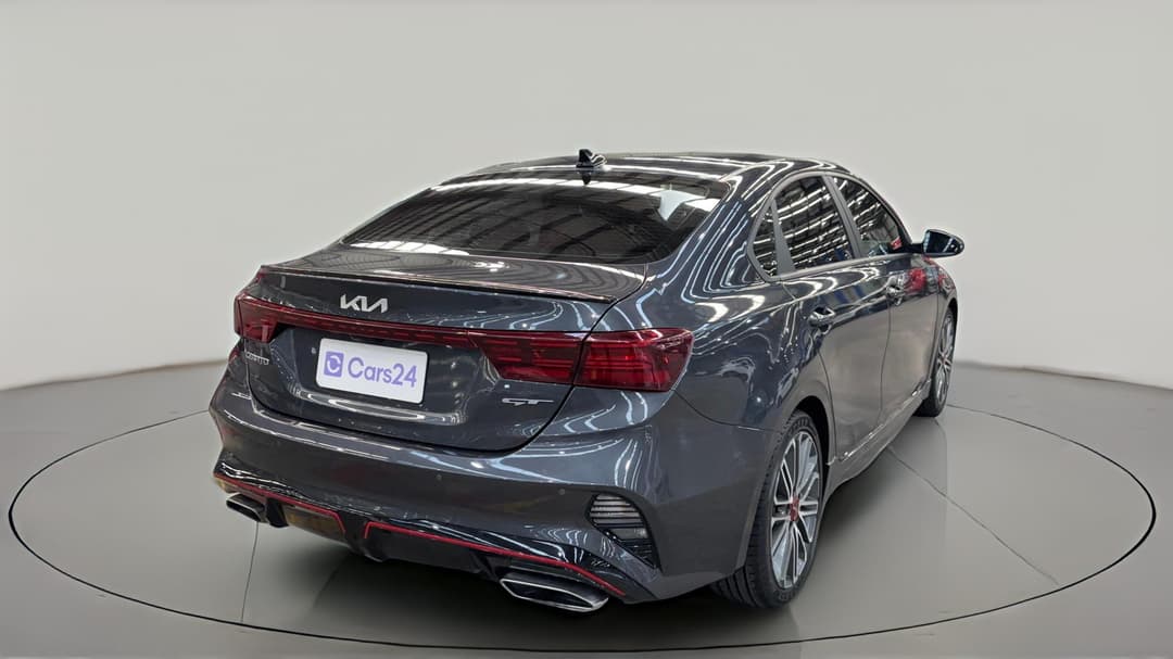2022 Kia Cerato Gt, Automatic, 77239 km, Right Back Diagonal (45- Degree) View