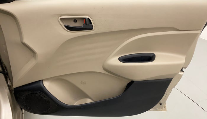 2018 Hyundai NEW SANTRO ERA 1.1, Petrol, Manual, 51,314 km, Driver Side Door Panels Control