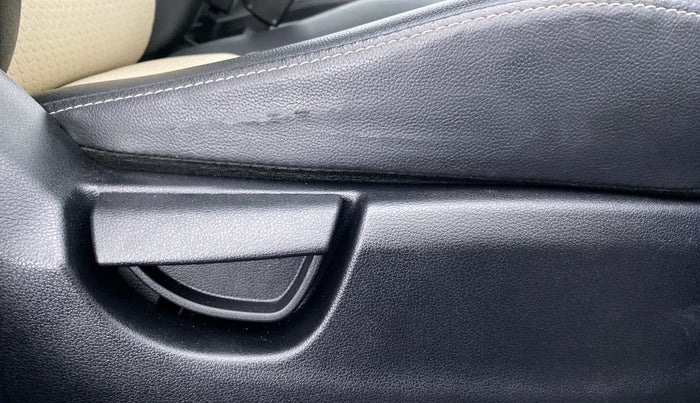 2019 Hyundai NEW SANTRO SPORTZ 1.1, Petrol, Manual, 28,282 km, Driver Side Adjustment Panel