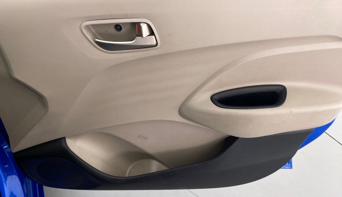 2019 Hyundai NEW SANTRO SPORTZ 1.1, Petrol, Manual, 28,282 km, Driver Side Door Panels Control