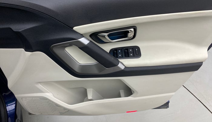 2021 Tata Safari XZA PLUS, Diesel, Automatic, 12,044 km, Driver Side Door Panels Control