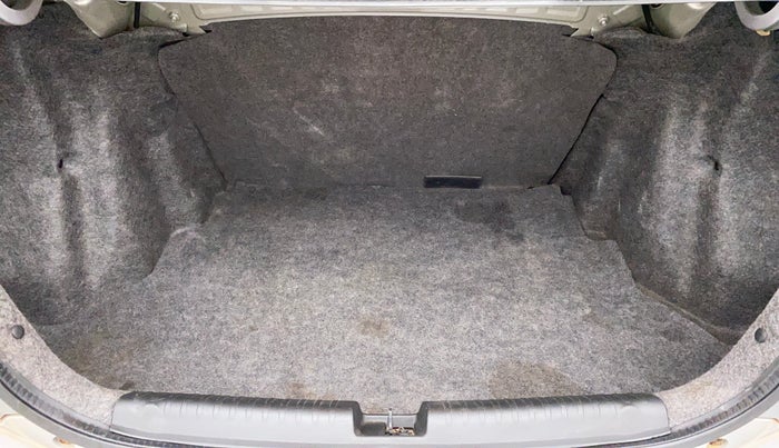 2014 Honda Amaze 1.2L I-VTEC S, Petrol, Manual, 10,832 km, Boot Inside