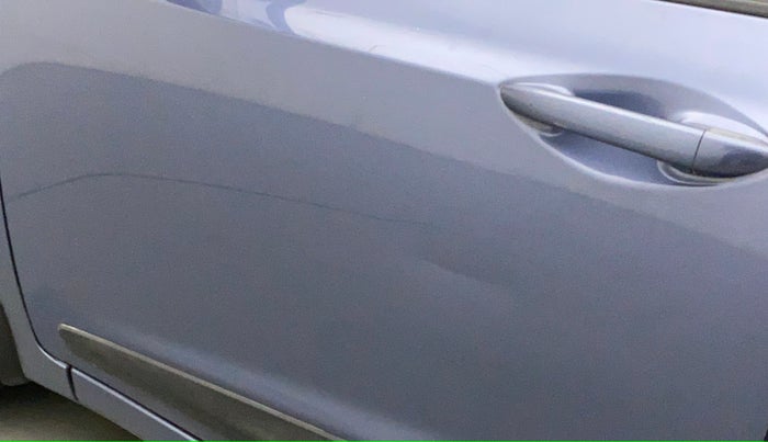 2014 Hyundai Xcent S (O) 1.2, Petrol, Manual, 9,021 km, Front passenger door - Minor scratches