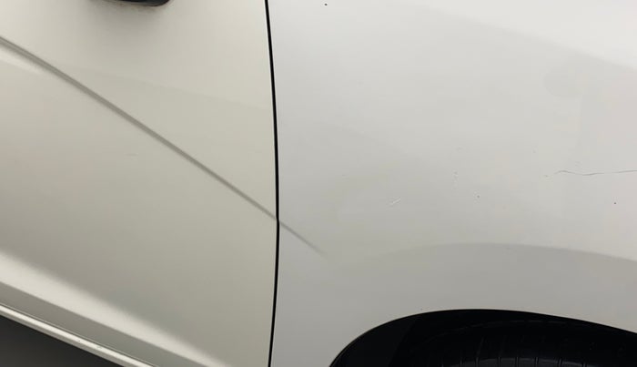 2016 Honda Jazz 1.2L I-VTEC V, Petrol, Manual, 1,22,191 km, Driver-side door - Paint has faded