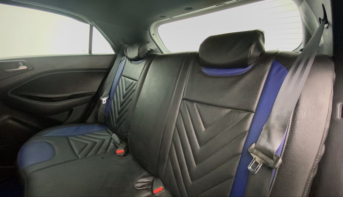 2018 Hyundai i20 Active 1.4 SX, Diesel, Manual, 66,164 km, Right Side Rear Door Cabin