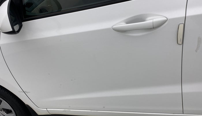 2019 Hyundai Xcent S 1.2, CNG, Manual, 84,966 km, Front passenger door - Minor scratches