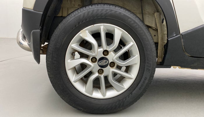 2016 Mahindra Kuv100 K8 D 6 STR, Diesel, Manual, 53,909 km, Right Rear Wheel