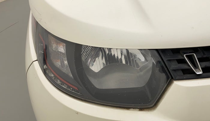 2016 Mahindra Kuv100 K8 D 6 STR, Diesel, Manual, 53,909 km, Right headlight - Faded