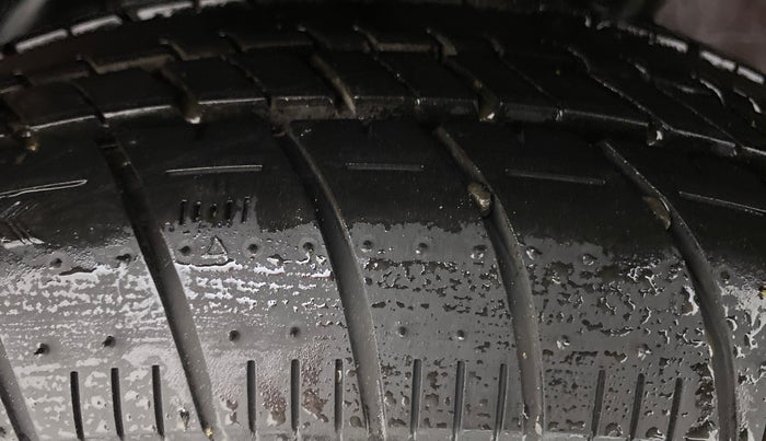 2014 Honda Brio 1.2 EX MT I VTEC, Petrol, Manual, 30,160 km, Left Rear Tyre Tread
