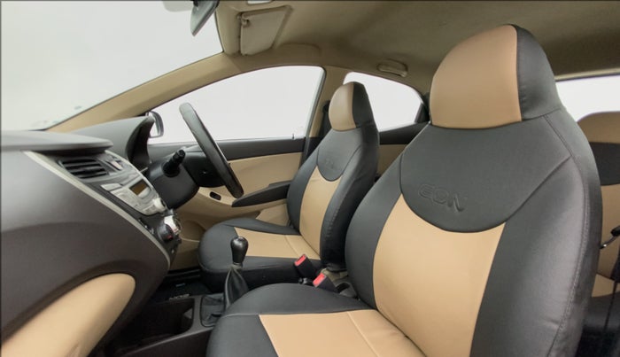 2018 Hyundai Eon MAGNA +, Petrol, Manual, 49,315 km, Right Side Front Door Cabin