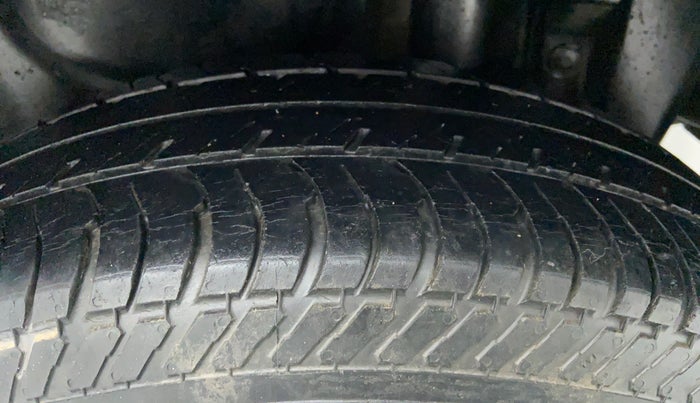2014 Maruti Swift Dzire VDI BS IV, Diesel, Manual, 88,976 km, Left Rear Tyre Tread