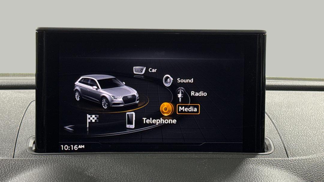 2019 Audi A3 35 Tfsi  (1.4 Tfsi Cod), Automatic, 40363 km, Infotainment System