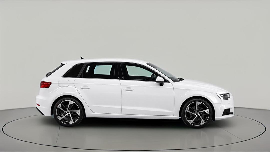 2019 Audi A3 35 Tfsi  (1.4 Tfsi Cod), Automatic, 40363 km, Right Side View