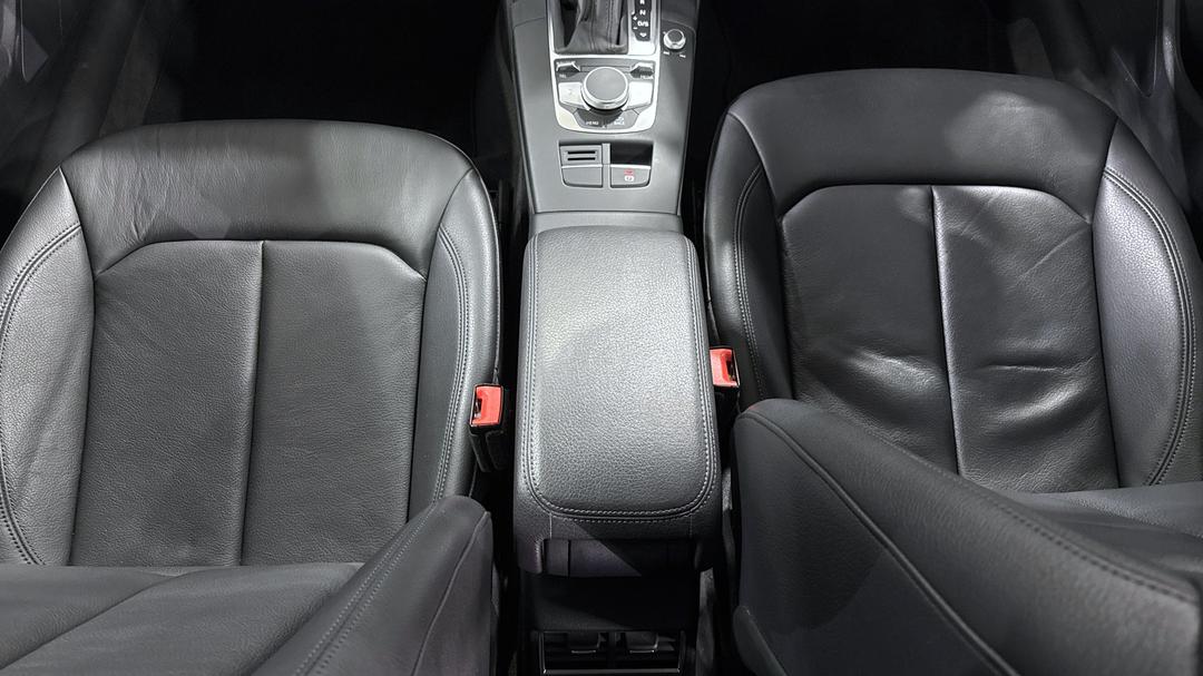 2019 Audi A3 35 Tfsi  (1.4 Tfsi Cod), Automatic, 40363 km, Center Console