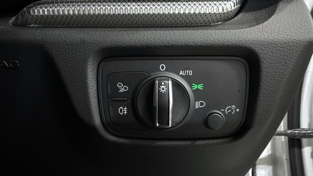 2019 Audi A3 35 Tfsi  (1.4 Tfsi Cod), Automatic, 40363 km, Utility Switches/Buttons