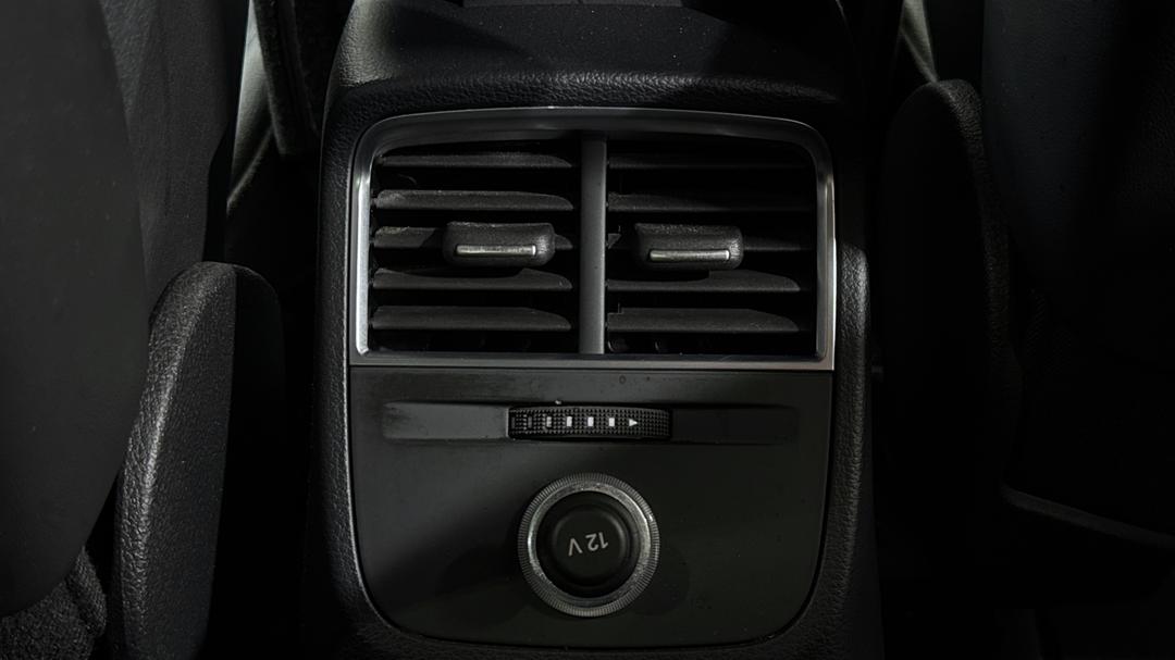 2019 Audi A3 35 Tfsi  (1.4 Tfsi Cod), Automatic, 40363 km, Rear A/C Vent