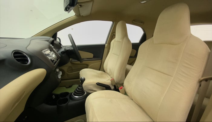 2013 Honda Brio V MT, Petrol, Manual, 30,738 km, Right Side Front Door Cabin