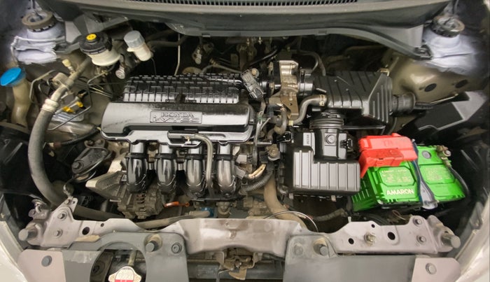 2013 Honda Brio V MT, Petrol, Manual, 30,738 km, Open Bonet